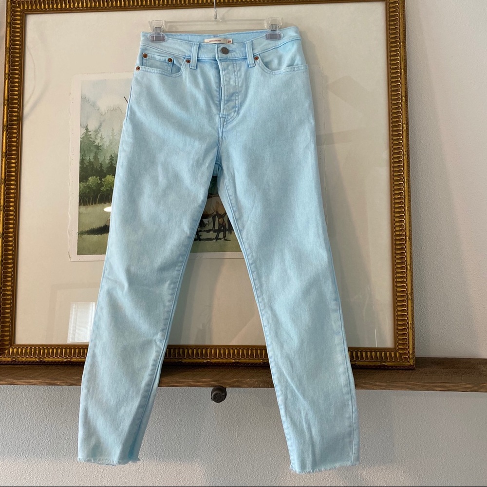 Anthro Levi’s Wedgie Fit Raw Hem High Rise Jeans - Picture 5 of 12